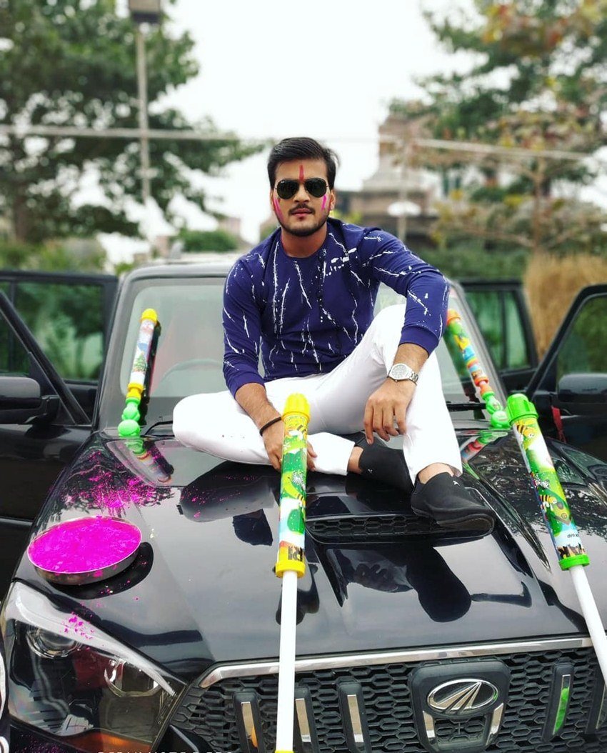 इसके बाद उनका अगला एल्बम आया 'लव का टॉनिक'। इस एल्बम ने कई रिकॉर्ड तोड़े। इसके बाद कलुआ ने फिर कबी पीछे मुड़ कर नहीं देखा।