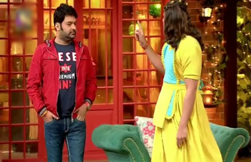the Kapil Sharma Show, kapil sharma, vicky kaushal, Archana Puran Singh, krushna abhishek as sapna, कपिल शर्मा ने उड़ाया मजाक, कपिल ने अर्चना पूरन सिंह का उड़ाया मजाक, विकी कौशल,