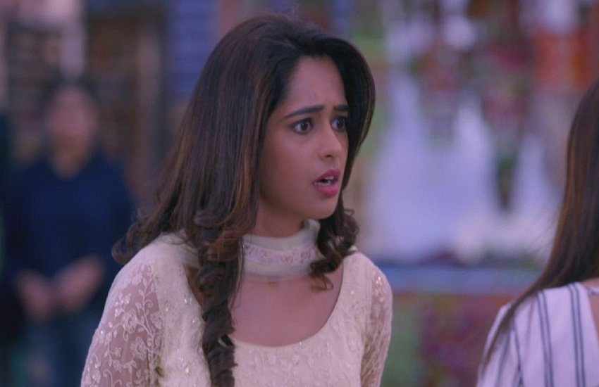 Kumkum Bhagya: प्राची को रणबीर के करीब आता देख रिया को हुई जलन 