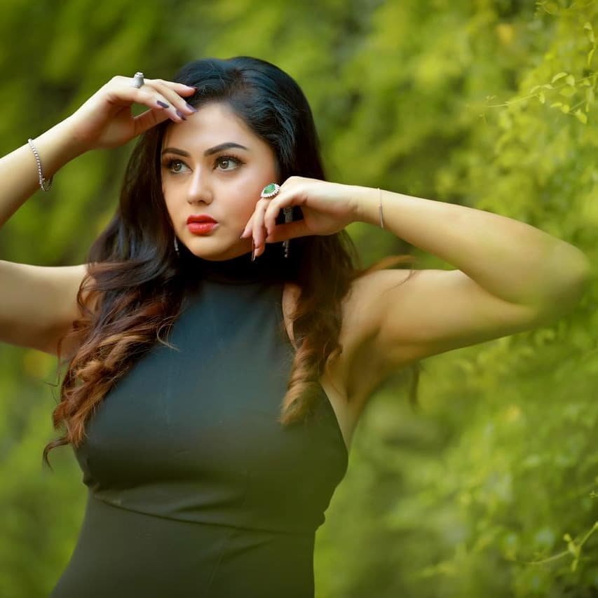 namitha vankawala, namitha vankawala hot photos, namitha vankawala BJP, BJP namitha vankawala, namitha vankawala Bjp member, namitha vankawala movie, JP nadda, namitha vankawala age, namitha vankawala movie with satyaraj, Bahubali, Namitha, Namitha namitha vankawala miss indiaNamitha Life Facts, Namitha Life, Namitha Kidnapping, Namitha Marriage