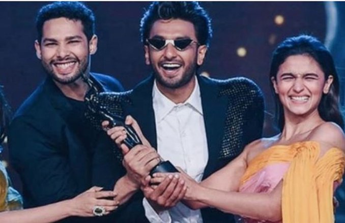 Filmfare Awards 2020: फिल्मफेयर में रणवीर-आलिया ने जीता बेस्ट एक्टर अवार्ड, गली बॉय ने रचा इतिहास