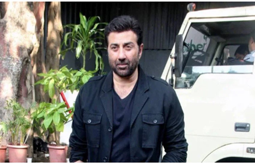 Sunny Deol, Actor turned politician Sunny Deol, BJP MP Sunny Deol, Sunny Deol MP FROM GURUDASPUR, Sunny Deol criticized for his recent statement, Sunny Deol on beating up someone, entertainment news, bollywood news, Sunny Deol Pathankot, Bollywood news