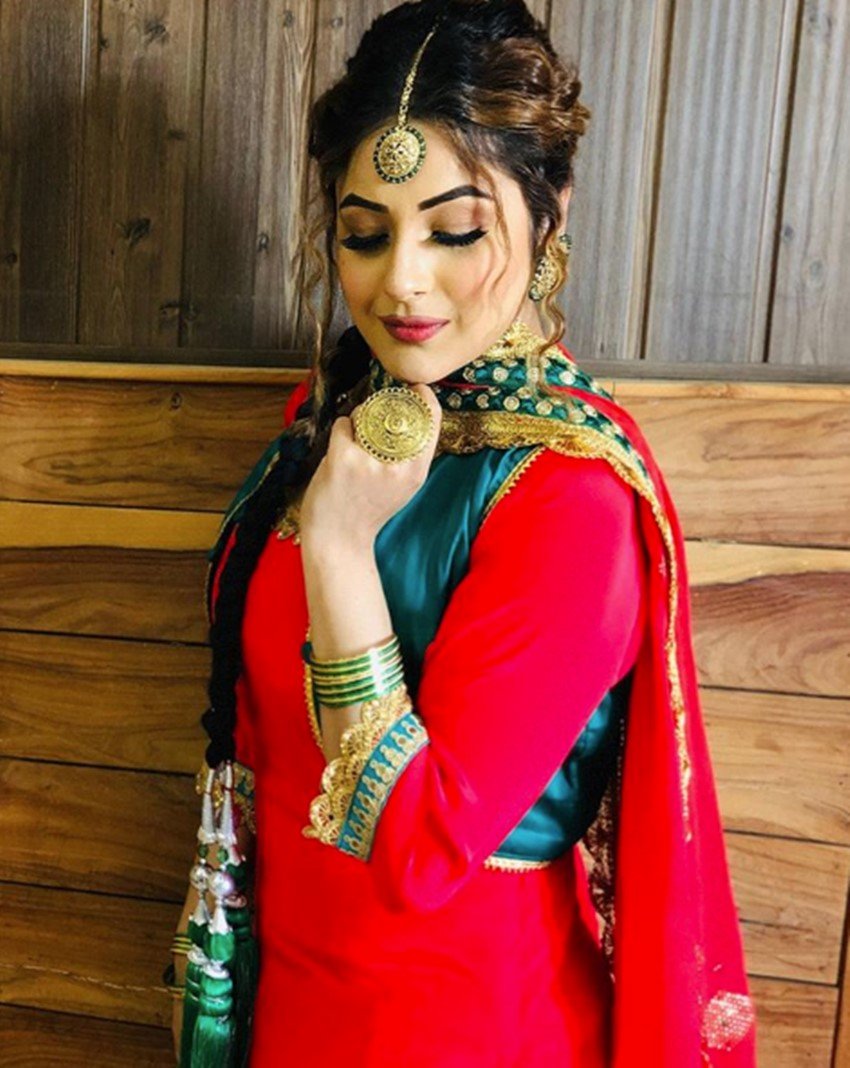 bigg boss, bigg bboss contestants, biggb boss finalist, bigg boss sana, shehnaaz gill life style, Shehnaaz gill real life, luxury life of sana, Sana Profile, Shehnaaz Gill Profile, bigg boss 13, bigg boss 13 winner, bigg boss 13 winner name, bigg boss season 13, bigg boss winner name, bigg boss 13 voot, entertainment news bollywood news, television news