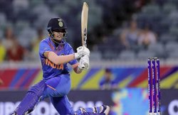 India vs Sri Lanka Women’s T20 Updates: शेफाली की धुआंधार बल्लेबाजी, राधा की धारदार गेंदबाजी के चलते भारत ने लगाया जीत का चौका