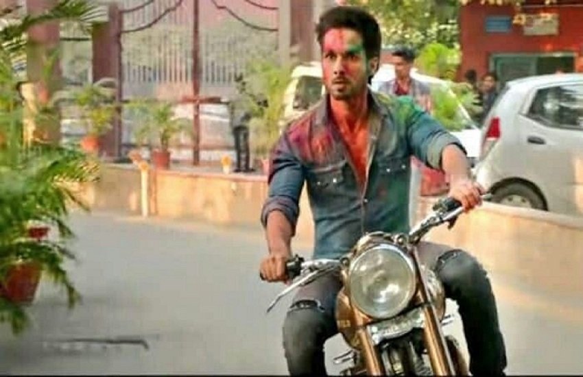 shahid kapoor, Kiara Advani, Kabir Singh, gurugram traffic police, Arjun Reddy, Entertainment News, Bollywood News, Hindi Movies News, shahid kapoor height, shahid kapoor age, shahid kapoor jersey, shahid kapoor upcoming movie