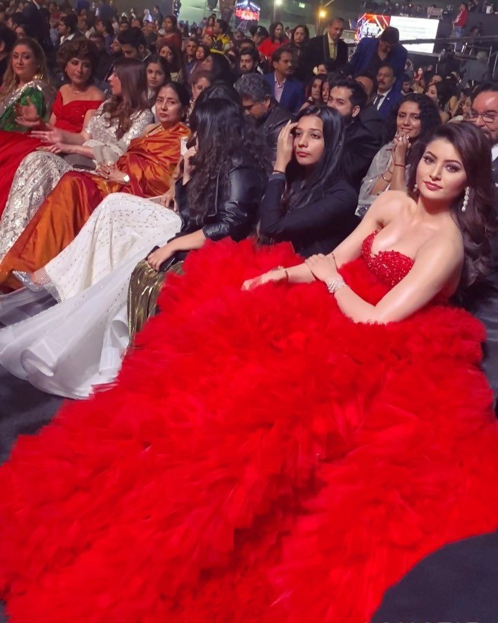 urvashi rautela, ,urvashi rautela heavy gown, ,urvashi rautela gown, filmfare 2020, amazon Filmfare awards, urvashi rautela photos,urvashi rautela height,urvashi rautela age, ,urvashi rautela movies, ,urvashi rautela upcoming movie, ,urvashi rautela hot pics, urvashi rautela gallery