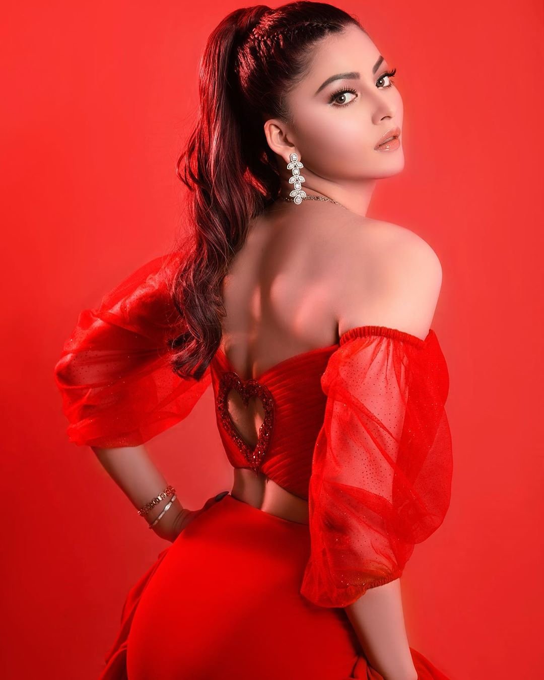 Urvashi Rautela, Urvashi Rautela movie, Urvashi Rautela news, Urvashi Rautela photos, Urvashi Rautela upcoming movie, Urvashi Rautela age, Urvashi Rautela hate story 4, Urvashi Rautela Miss Diva - 2015, Miss Universe 2015, Singh Saab The Great, Sanam Re actress Great Grand Masti, Hate Story 4, Pagalpanti, fashion,