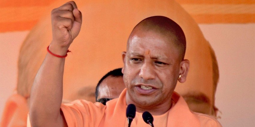 स्वरा भास्कर के इस तंज पर योगी आदित्य नाथ के समर्थक उन्हें ट्रोल करने लगे। लोग लिखने लगे कि ये चचा बिरयानी खाते नहीं बल्कि लट्ठ खिलाते हैं। एक बार आजमा कर देख लो।