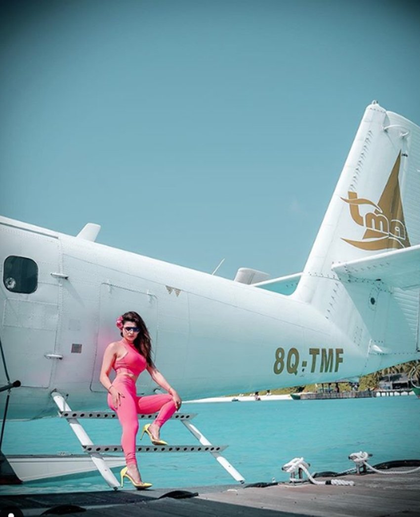 Urvashi Rautela, Actress Urvashi Rautela, Urvashi Rautela in Maldives, Urvashi Rautela Shared Bold Picture, Urvashi pictures from Maldives, Urvashi Rautela in Vacations, Urvashi Rautela on the Beach with blue sky,Urvashi Rautela in blue bikini, Urvashi Rautela Bikini pictures, entertainment news, bollywood news, television news