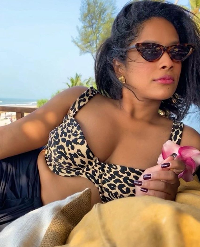 Neena Gupta, Masaba Gupta, Neena Gupta Daughter masaba Gupta, Badhai Ho Actress Neena Gupta, Neena Daughter Masaba Divorce, Fashion Designer Masaba Gupta, Masaba Gupta broke 4 years Marriage, Masaba GuptA Divorced to Husband, Shubh Mangal Zyada Savdhaan Actress Neena Gupta, entertainment news, bollywood news, television news