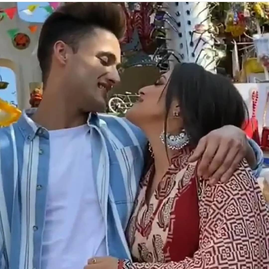 Asim Riaz, Asim himanshi, asim riaz, Himanshi Khurana, asim riaz age, Asim Himanshi, Asimanshi, Bigg Boss 13, Bigg Boss, Asim Riaz, Himanshi Khurana, Asim Himanshi, Asimanshi, Bigg Boss 13, Bigg Boss, asimanshi, siddharth shukla, sidnaz, shehnaz gill, neha kakkar, asim riaz himanshi