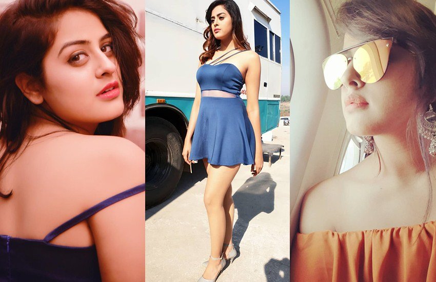 Bhojpuri Film Industry अब काफी बड़ी हो चुकी है। हर साल यहां दर्जनों फिल्में बनती हैं। भोजपुरी का दर्शक वर्ग की काफी बढ़ा है। इस फिल्म इंडस्ट्री ने कई कलाकारों को ऊंचे मुकाम तक पहुंचाया है। ऐसी ही एक एक्ट्रेस हैं यामिनी सिंह। हालांकि भोजपुरी फिल्मों में यामिनी का सफर काफी संघर्षों भरा रहा है। यामिनी की कहानी सदी के महानायक से कुछ हद तक मिलती जुलती है। (All Photos: Yamini Singh Instagram)
