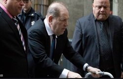 Coronavirus in India Latest News: रेप के आरोप में सजा भुगत रहे मशहूर निर्देशक Harvey Weinstein को जेल में हुआ कोरोना, मचा हड़कंप