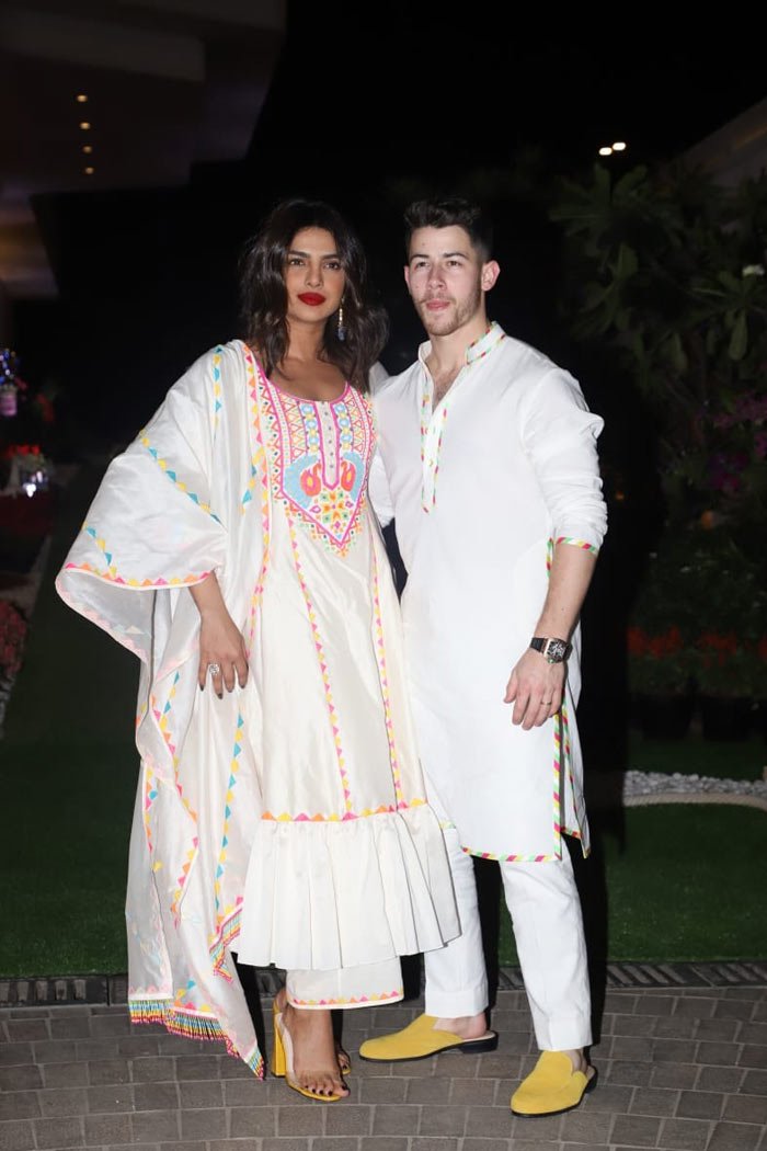 holi 2020, ambanis holi party, priyanka chopra, katrina kaif, priyanka chopra nick jonas holi party, Vicky Kaushal, Rajkummar Rao, Jacqueline Fernnadez, Huma Qureshi, होली पार्टी, होली 2020, अंबानी होली पार्टी