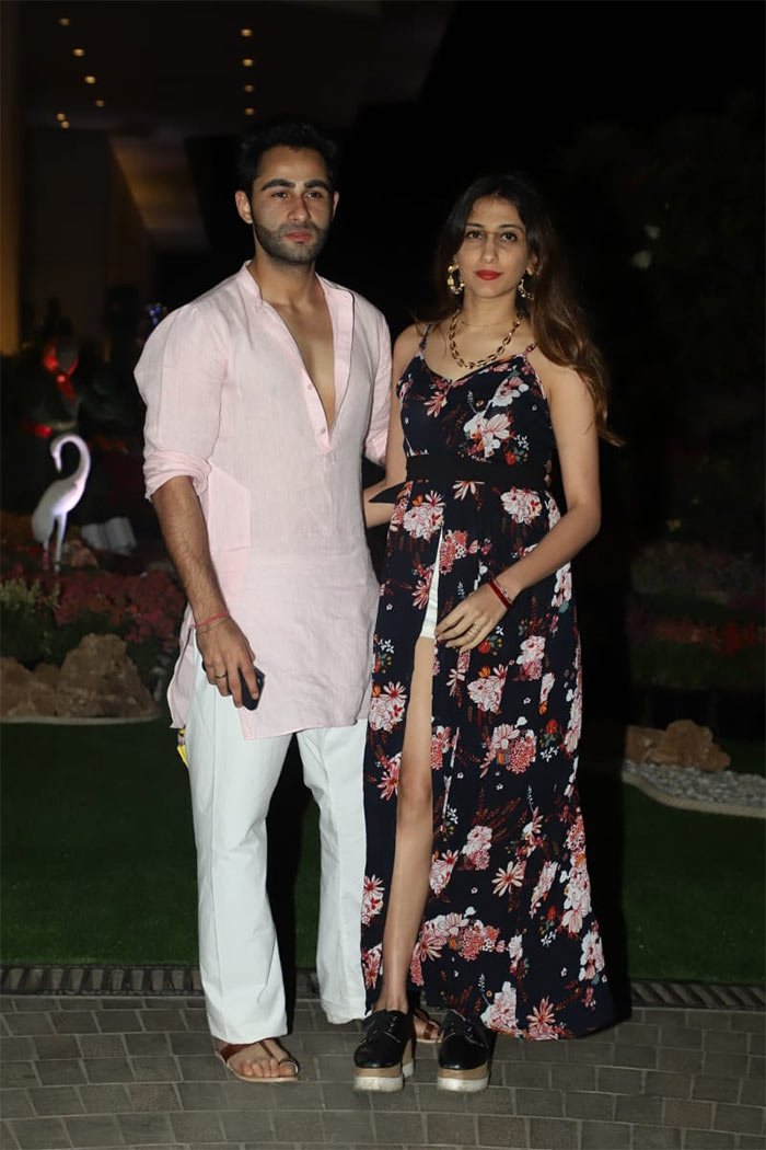 holi 2020, ambanis holi party, priyanka chopra, katrina kaif, priyanka chopra nick jonas holi party, Vicky Kaushal, Rajkummar Rao, Jacqueline Fernnadez, Huma Qureshi, होली पार्टी, होली 2020, अंबानी होली पार्टी