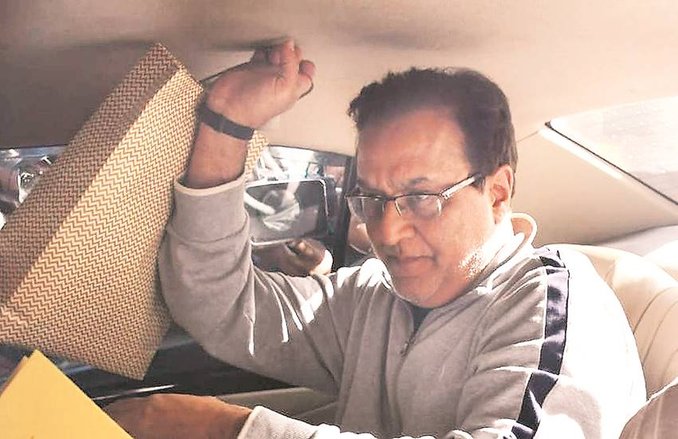 वित्तीय संकट या घोटला: क्या गड़बड़ हो गई येस बैंक के साथ