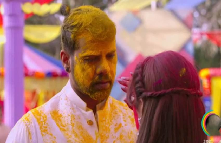 Kumkum Bhagya, Kumkum Bhagya 16 March 2020, Abhi And Pragya Play Holi And Dance Together, Kumkum Bhagya 16 March 2020 Preview, कुमकुम भाग्य, Kumkum Bhagya Online Episode, Kumkum Bhagya new Episode, Kumkum Bhagya serial, Kumkum Bhagya Preview Episode, Kumkum Bhagya cast, Kumkum Bhagya Full Episode, Kumkum Bhagya natak, entertainment news, bollywood news, television news
