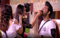 Mujhse Shadi karoge : पारस छाबड़ा को इंप्रेस करने के लिए लड़कियों ने लगाया एड़ी चोटी का जोर, क्या बना पाएंगी दूल्हे राजा के दिल में जगह?