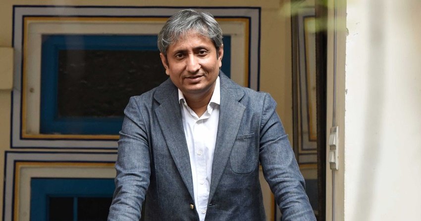 रवीश कुमार ने आगे कहा- कश्मीर के एक डॉक्टर ने ट्वीट किया था कि वे ज़रूरी जानकारियों को इंटरनेट से नहीं डाउनलोड कर पा रहे हैं। अपने मरीज़ का इलाज कैसे करेंगे? <a href="https://www.jansatta.com/photos/news-gallery/corona-virus-lockdown-ravish-kumar-question-to-pm-narendra-modi-over-covid-19-situations/1358856/  “> पीएम के संबोधन पर रवीश कुमार का सवाल- ऐलान तो क‍िया, आपूर्त‍ि कैसे होगी?