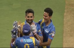 Road Safety World Series 2020: वीरेंद्र सहवाग की तूफानी पारी की बदौलत, इंडिया लीजेंड्स सात विकेट से जीता