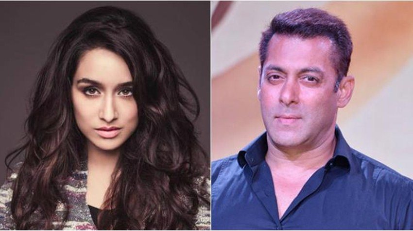 श्रद्धा ने सलमान खान के साथ बॉलीवुड डेब्यू करने से ये कहते हुए इनकार कर दिया था कि वह अभी अपनी पढ़ाई पूरी कर रही हैं।