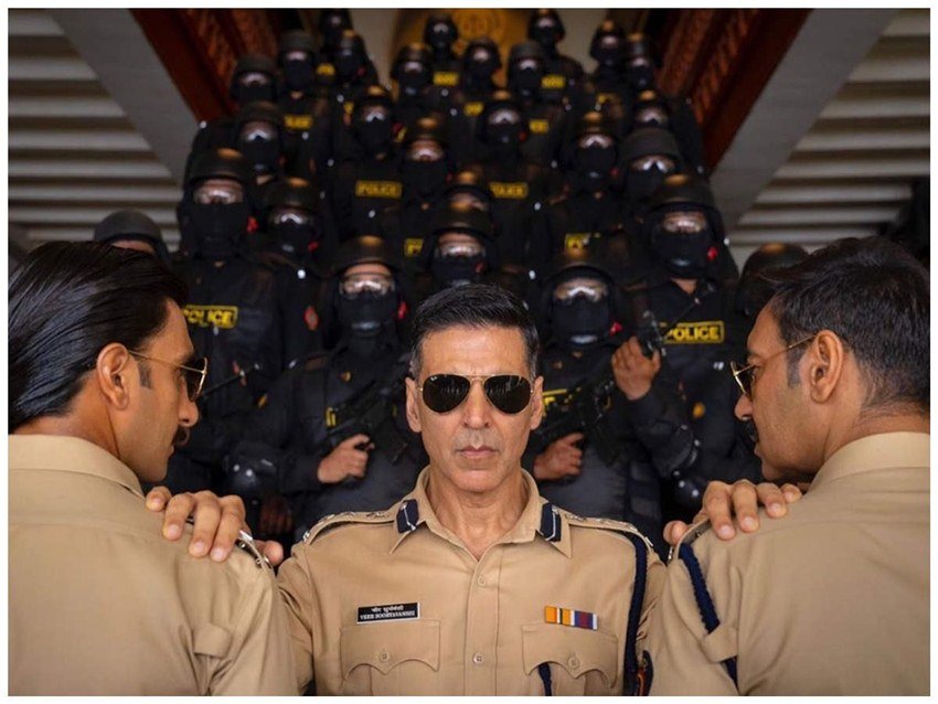 ट्रेलर लॉन्च में अक्षय के साथ ही अजय देवगन और रणबीर सिंह भी नजर आए। बता दें कि रोहित शेट्टी की सिंघम और सिंबा में ये दोनों स्टार काम कर चुके हैं।