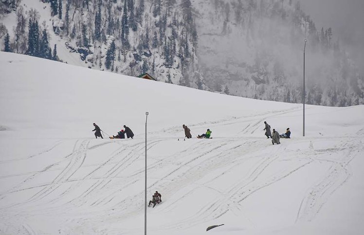 Weather Forecast Highlights: इन इलाकों में बारिश के आसार, जानिए अपने शहर के मौसम का हाल