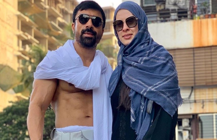 Coronavirus Lockdown के माहौल में मंदिर-मस्जिद की बात कर ट्रोल हुए ऐजाज खान।