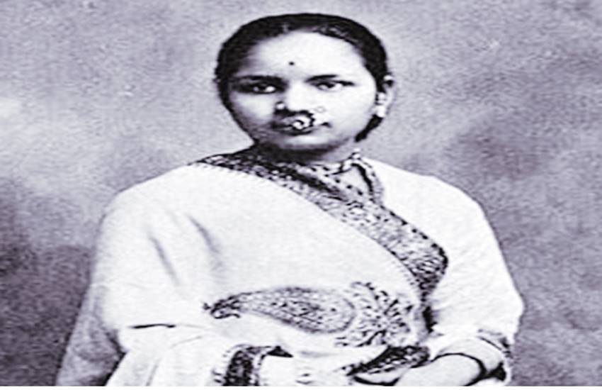 भारत की पहली महिला डॉक्टर आनंदी गोपाल जोशी।