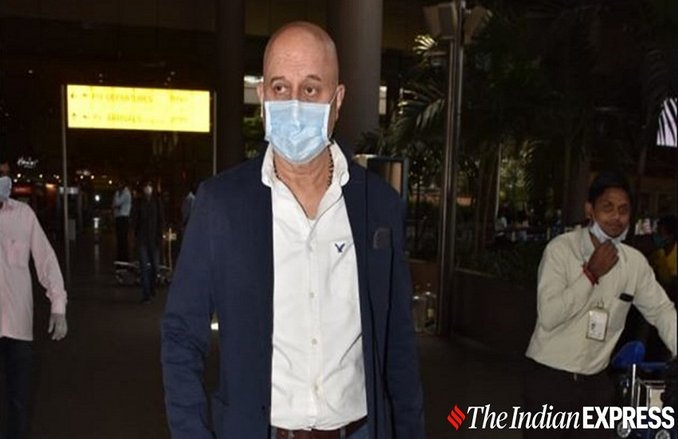 Coronavirus: 4 महीने बाद न्यूयॉर्क से मुंबई लौटे अनुपम खेर, कोरोना वायरस के डर से सेल्फ आइसोलेशन में गए