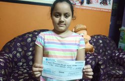 कोरोना से जंग: 10 साल की चेस प्लेयर ने किया दान, लोगों ने कहा- सुरक्षित हाथों में भारत का भविष्य