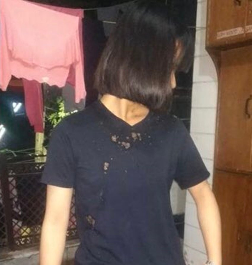 लड़की मणिपुर की रहने वाली है। वह कुछ सामान लेने बाजार की तरफ गई थी तभी ये घटना घटी।