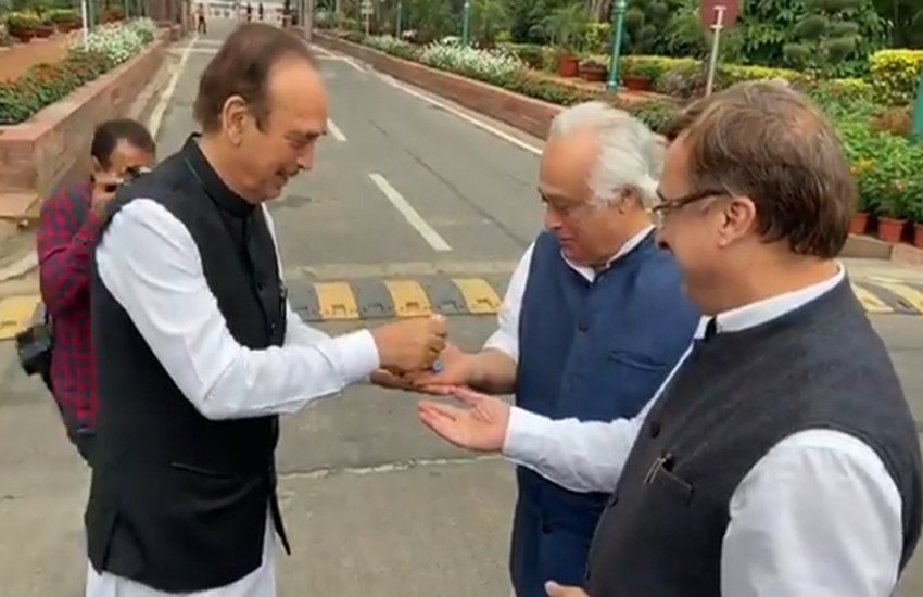 Coronavirus के भारत में अब तक 29 केस सामने आए हैं। इनमें से तीन का इलाज हो गया है और बाकी के इलाज की प्रक्रिया जारी है।