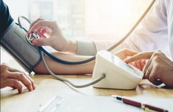 ब्लड प्रेशर को काबू में रखने में कारगर है हींग, जानें कैसे करें इस्तेमाल