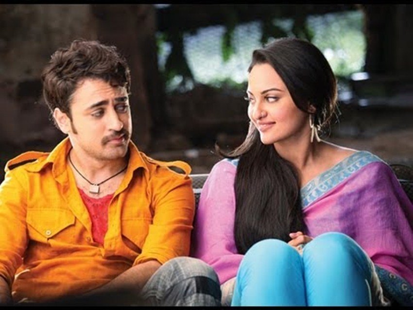 इमरान खान और सोनाक्षी सिन्हा वन्स अपॉन अ टाइम इन मुंबई 2 में कपल थे। इस जोड़ी और फिल्म दोनों को फैंस ने बिल्कुल भी पसंद नहीं किया।