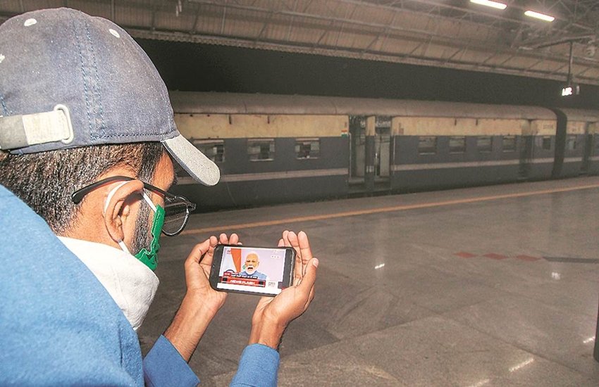 जनता कर्फ्यू के दौरान पसरा सन्नाटा। फोटो- इंडियन एक्सप्रेस