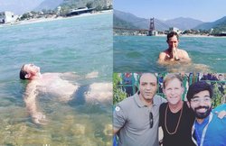 दक्षिण अफ्रीकी क्रिकेटर Jonty Rhodes ने गंगा को बताया मोक्ष का मार्ग, हरभजन सिंह बोले- अगली बार मुझे भी ले चलना