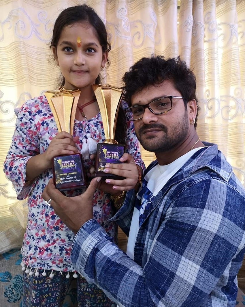 Khesari Lal, khesari, khesari Lal Yadav, khesari Lal Biograbhy, Khesari lal Instagram, Khesari lal Wife, Khesari lal Bhojpuri, Khesari lal Son, khesari lal Yadav Daughter, Khesari lal waife Chanda Yadav, Bhojpuri Actor Khesari lal Yadav, Mehandi laga ke Rakhana,
