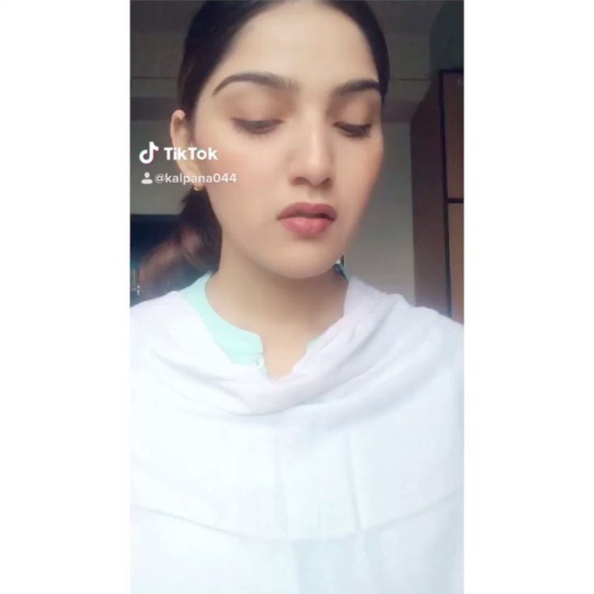 कल्पना शर्मा ने हाल ही में अपने टिकटॉक अकाउंट पर कियारा की फिल्म कबीर सिंह से प्रीति सिक्का की मिमिक्री की है।