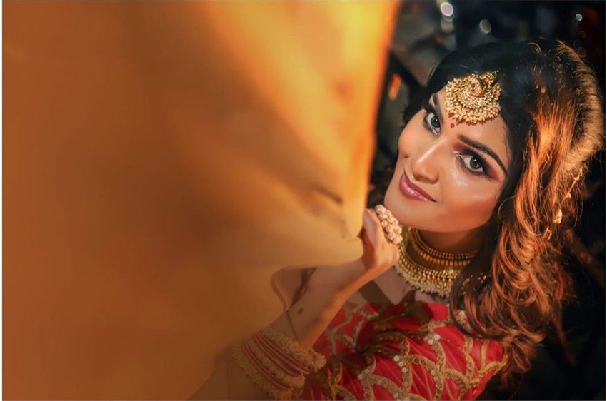 वह आए दिन कियारा की तरह ही कपड़े पहन अपनी तस्वीरें शेयर करती रहती हैं।