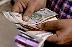 तीन महीने तक नहीं देनी होंगी लोन की किस्तें, रिजर्व बैंक ने कर्जधारकों को दी बड़ी राहत, जानें- होम लोन, कार लोन समेत किस पर मिलेगा फायदा