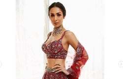 खास मेकअप नहीं, फिर भी Malaika Arora देती हैं नई एक्ट्रेसेज को मात, जानिए उनकी ग्लोइंग स्किन का राज