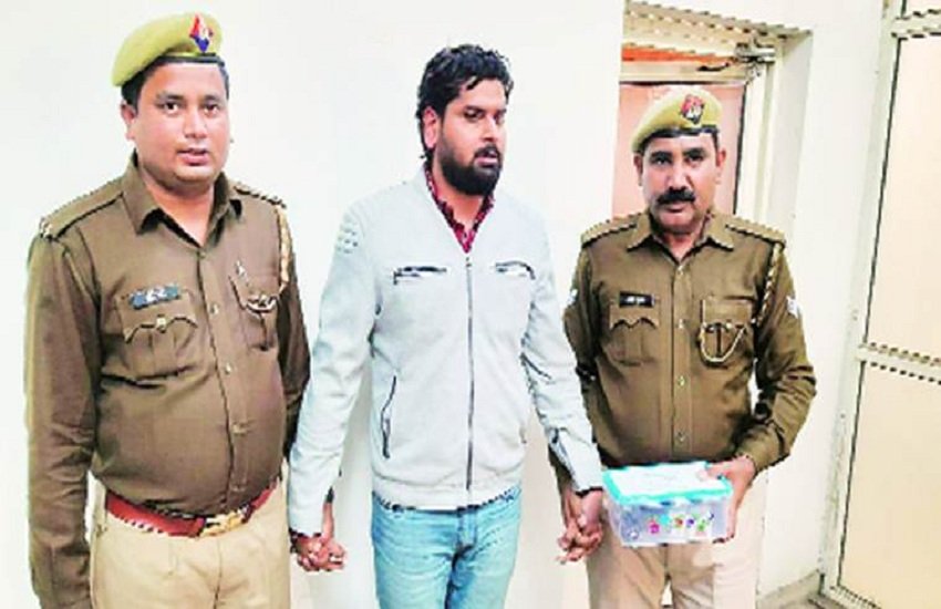 टिकटोक वीडियो बनाने के चलते गोली चलाई, गिरफ्तार हुआ युवक। (indian express) टिकटोक वीडियो बनाने के चलते गोली चलाई, गिरफ्तार हुआ युवक। (indian express)