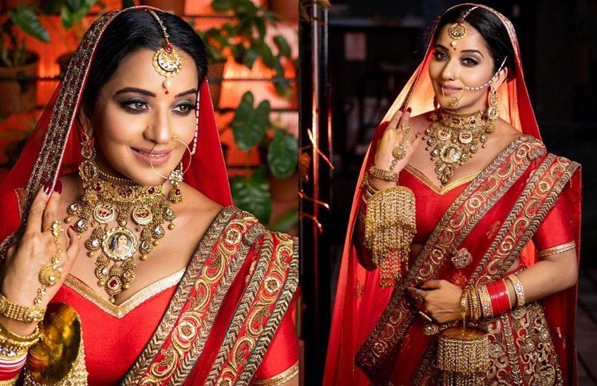 भोजपुरी (Bhojpuri) एक्ट्रेस मोनालिसा (Monalisa) मॉडलिंग की दुनिया में भी अपना नाम बना रही हैं। वह आए दिन अपने मॉडलिंग की तस्वीरें और वीडियोज सोशल मीडिया फैंस के साथ साझा करती रहती हैं। एक बार फिर से मोनालिसा ने अपने फोटोशूट की कुछ तस्वीरें शेयर की हैं। फोटोज में वह दुल्हन की तरह लाल जोड़े में नजर आ रही हैं। इन तस्वीरों के कैप्शन में मोनालिसा ने लिखा है- ब्राइड।