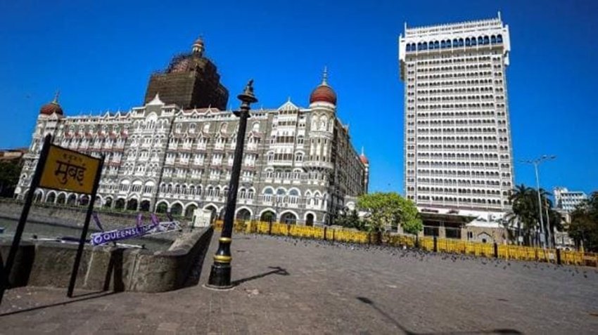 बता दें कि कोरोना वायरस से भारत में सबसे ज्यादा प्रभावित महाराष्ट्र है। सिर्फ महाराष्ट्र में ही अब तक कोरोना के 89 केस सामने आए हैं। तीन लोगों की मौत भी हो चुकी है।