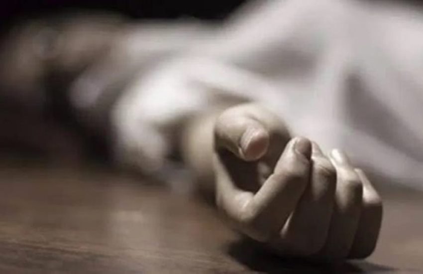 महाराष्ट्र में कोरोना वायरस से ग्रसित लोगों की संख्या 100 से ज्यादा है। प्रतीकात्मक तस्वीर।