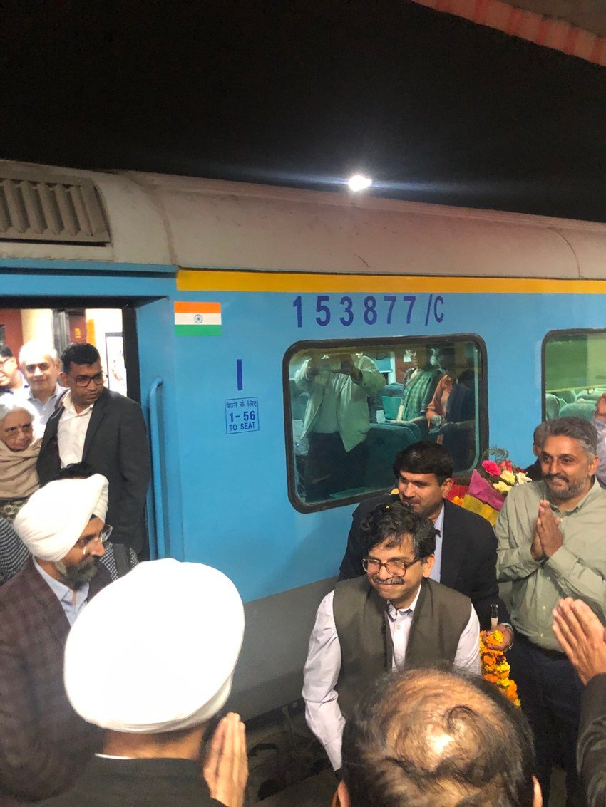 जस्टिस मुरलीधर पंजाब-हरियाणा हाईकोर्ट का कार्यभार संभालने गुरुवार को ही चंडीगढ़ रवाना हो गए।