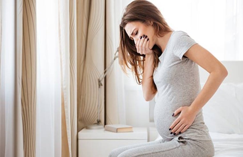 pregnancy, pregnant women, pregnancy in hindi, pregnancy tips, pregnancy tips in hindi, tips for pregnant women, do and donts in pregnancy, do and donts in pregnancy in hindi, what to do in pregnancy, what to do in pregnancy in hindi, things to do in pregnancy, pregnancy tips, home remedies for pregnant women, home remedies for pregnant women in hindi, pregnant women and mobile phones, pregnancy and mobile phones