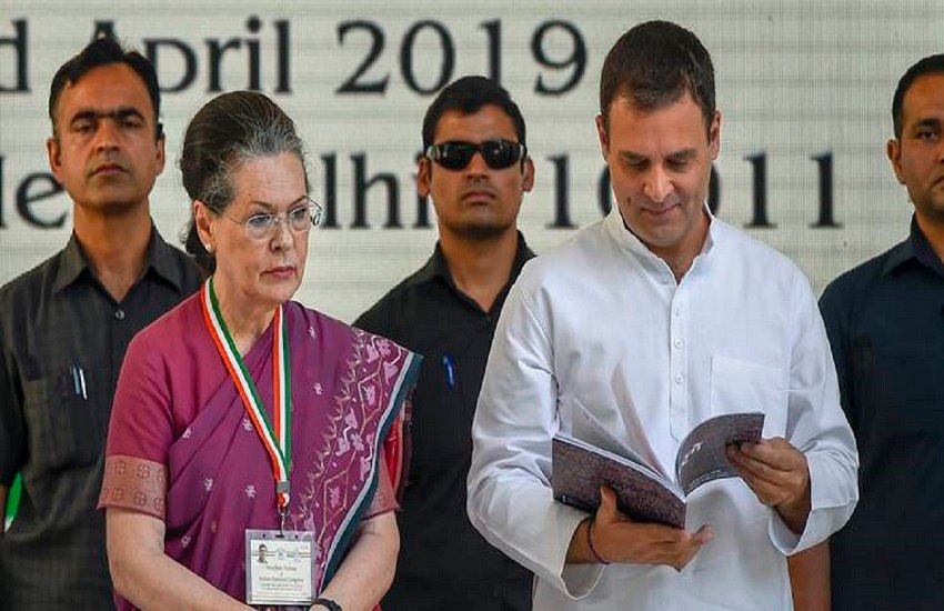 कांग्रेस ने प्रधानमंत्री नरेंद्र मोदी से 'न्याय' को लागू करने की मांग की है। (PTI Photo: Kamal Singh)
