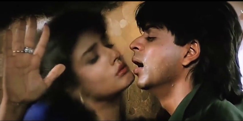 रवीना ने बताया कि शाहरुख को लेकर उनका लक इतना खराब है कि फिल्म Darr जूही से पहले उन्हें ऑफर हुई थी लेकिन वो हां ना कर सकीं।